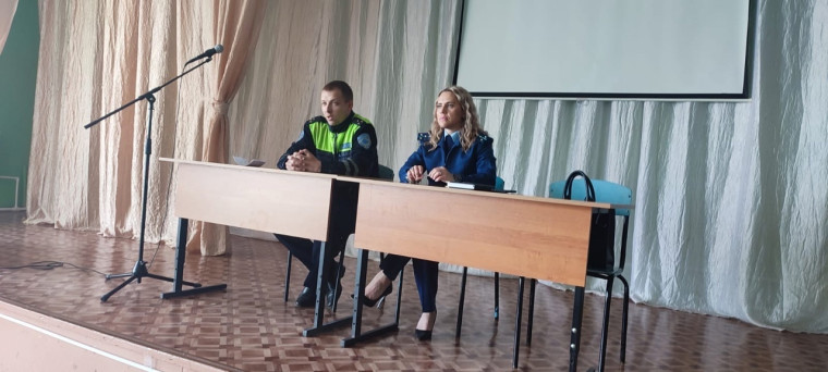 "Безопасность — не просто правила. Это твоя жизнь, о которой важно помнить".